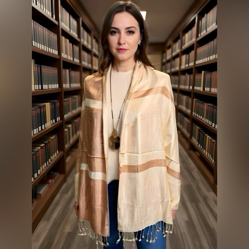 Scarf/Wrap Elegant Cream and Gold Women's Scarf
